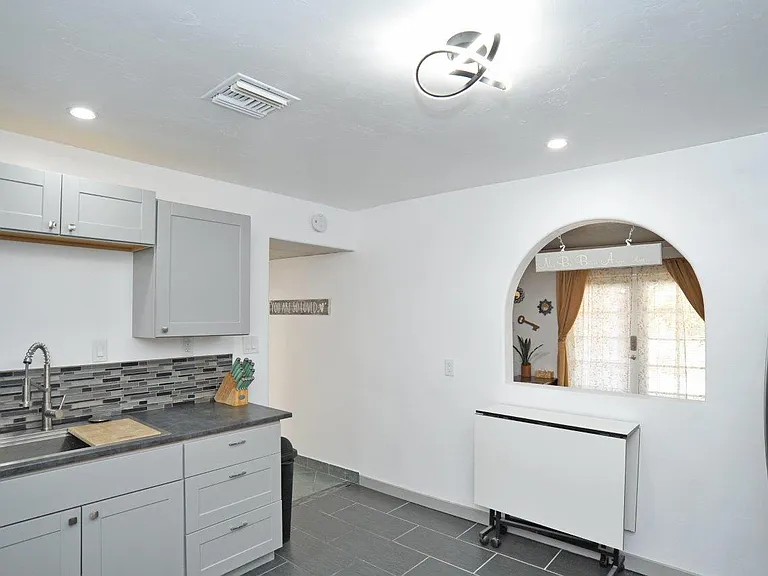 901 W Calle Ramona #1 — Photo 25