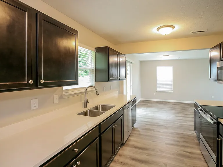 3423 Grove Berry Ln — Photo 7