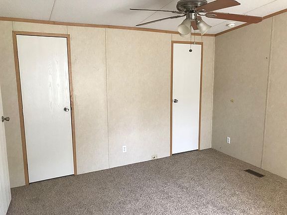 4th image of 916 Turney Ln