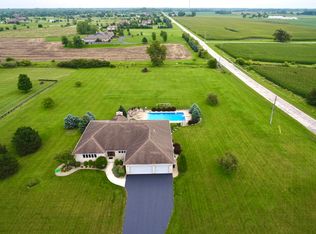 26151 S Creekside Dr, Monee, IL 60449