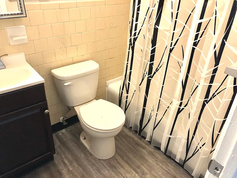Allen View Apartments — Photo 9