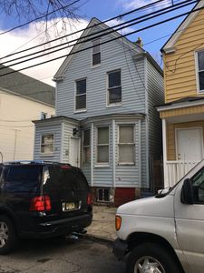 47 5th St, Newark, NJ, 07107