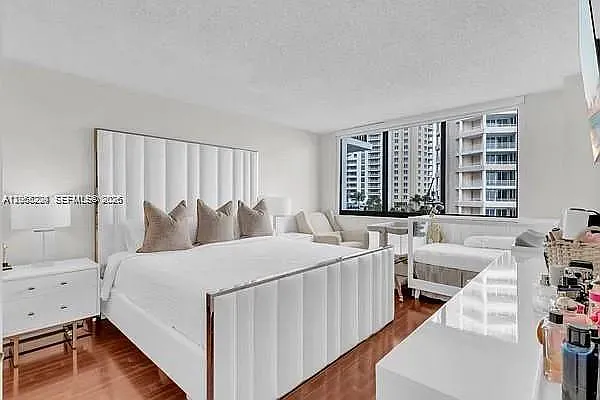 Brickell Key Ii Condo — Photo 4