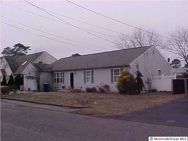 1244 Mizzen Ave photo 1