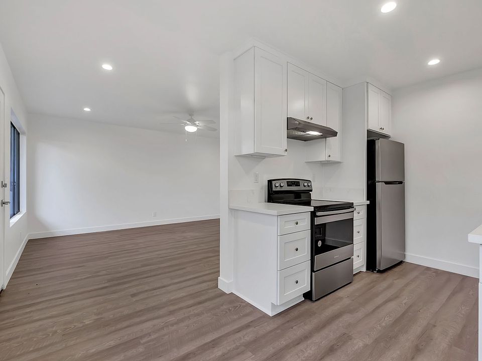 1st image of 2930 E 5th St APT 2