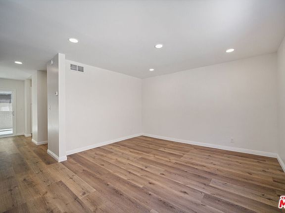4th image of 7651 Reseda Blvd Unit 73-U