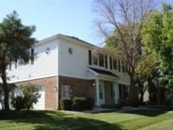 9314 Wherry Ln, Orland Park, IL 60462