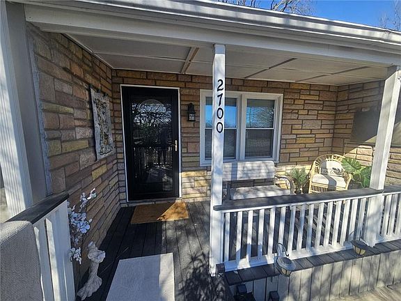 5th image of 2700 NE 56th Ter