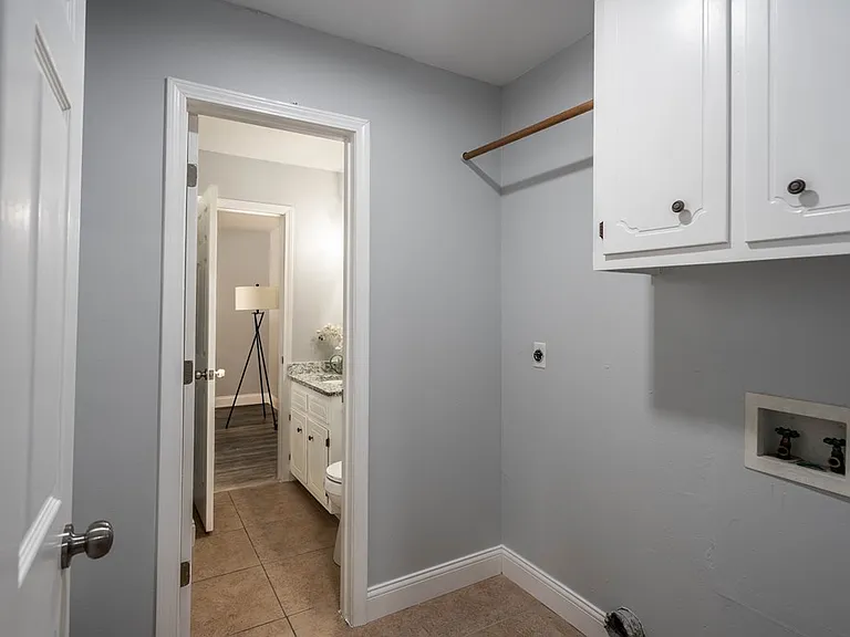 216 E 91st St — Photo 17
