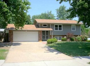 1508 W 27th St, Lawrence, KS 66046