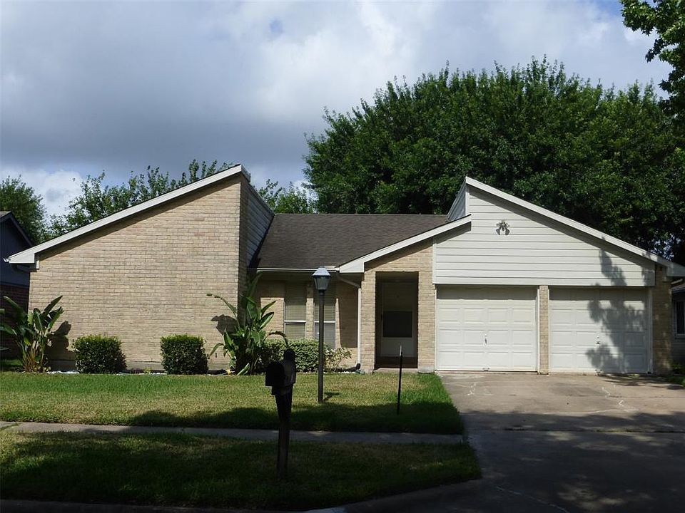 1st image of 706 Pickford Dr