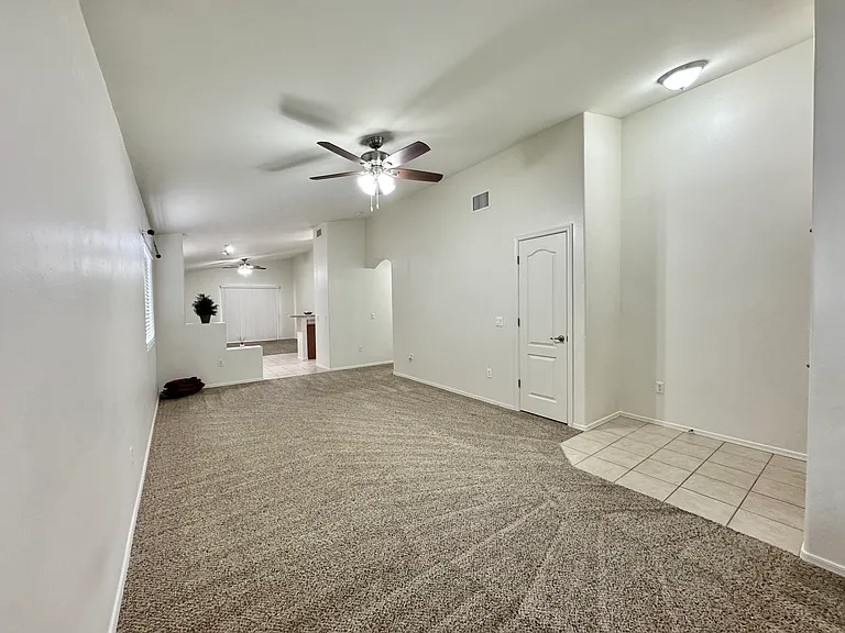 7304 E Laughing Tree Ln — Photo 6