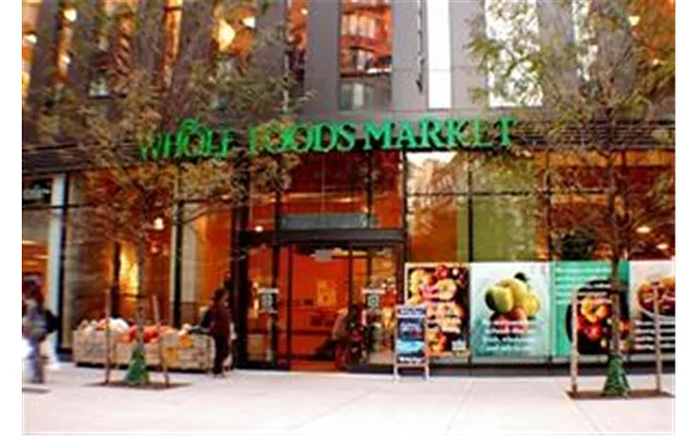 Sold by Douglas Elliman | media 20