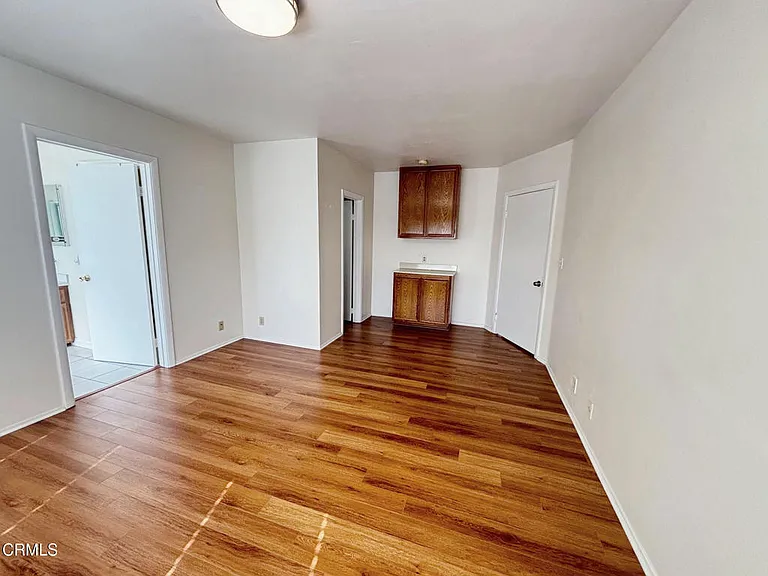 210 W Woodruff Ave — Photo 16