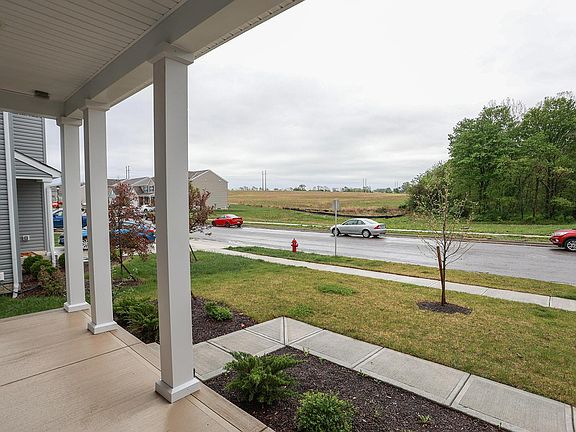 5th image of 153 Salinger Dr