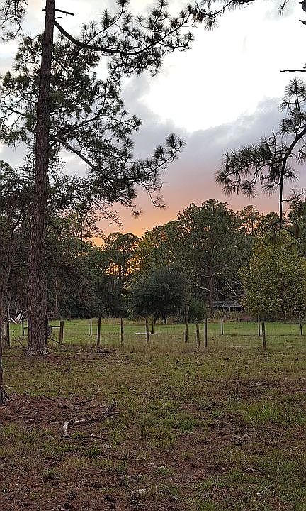 1st image of 1737 Fern Park Dr