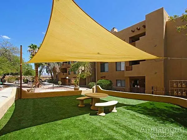 2 bed, 975 sqft, $1,298 — Photo 4