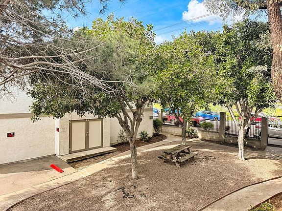 2nd image of 2675 G St #22