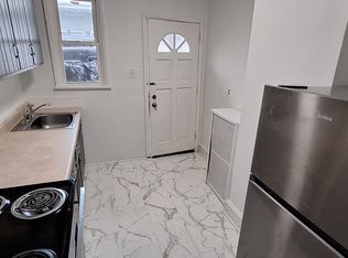 1119 Lafayette St #1, Scranton, PA 18504