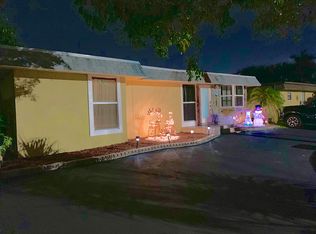 7812 NW 70th Ave, Tamarac, FL 33321