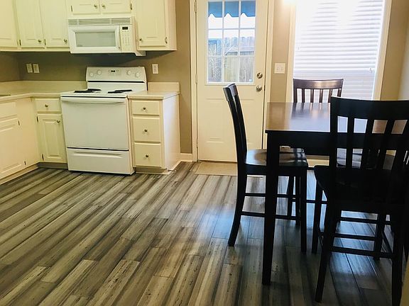 4th image of 2109 Harris Dr Unit 37