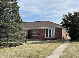 3205 Terrace Dr, Cedar Falls, IA 50613