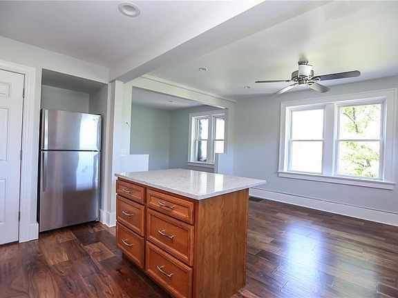 5th image of 544 Culver Pkwy APT 2