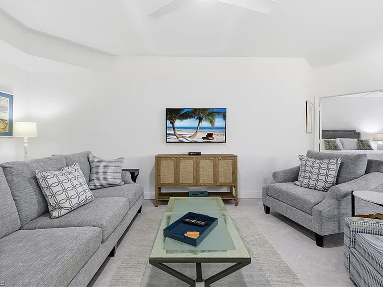 25248 Pelican Creek Cir #102 — Photo 2