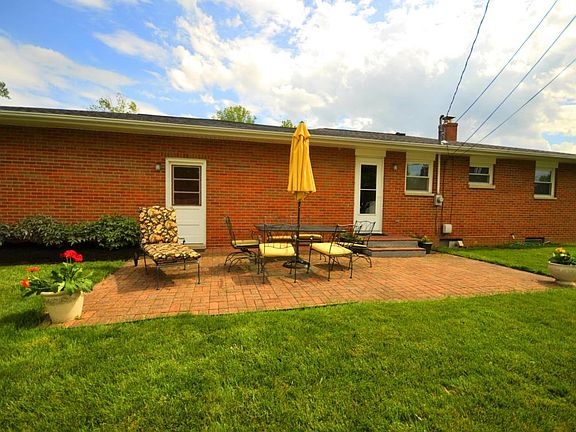 2nd image of 2618 Melane Ave