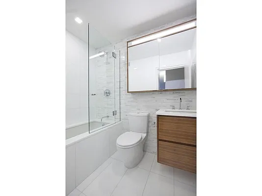 Rented by Douglas Elliman | media 26