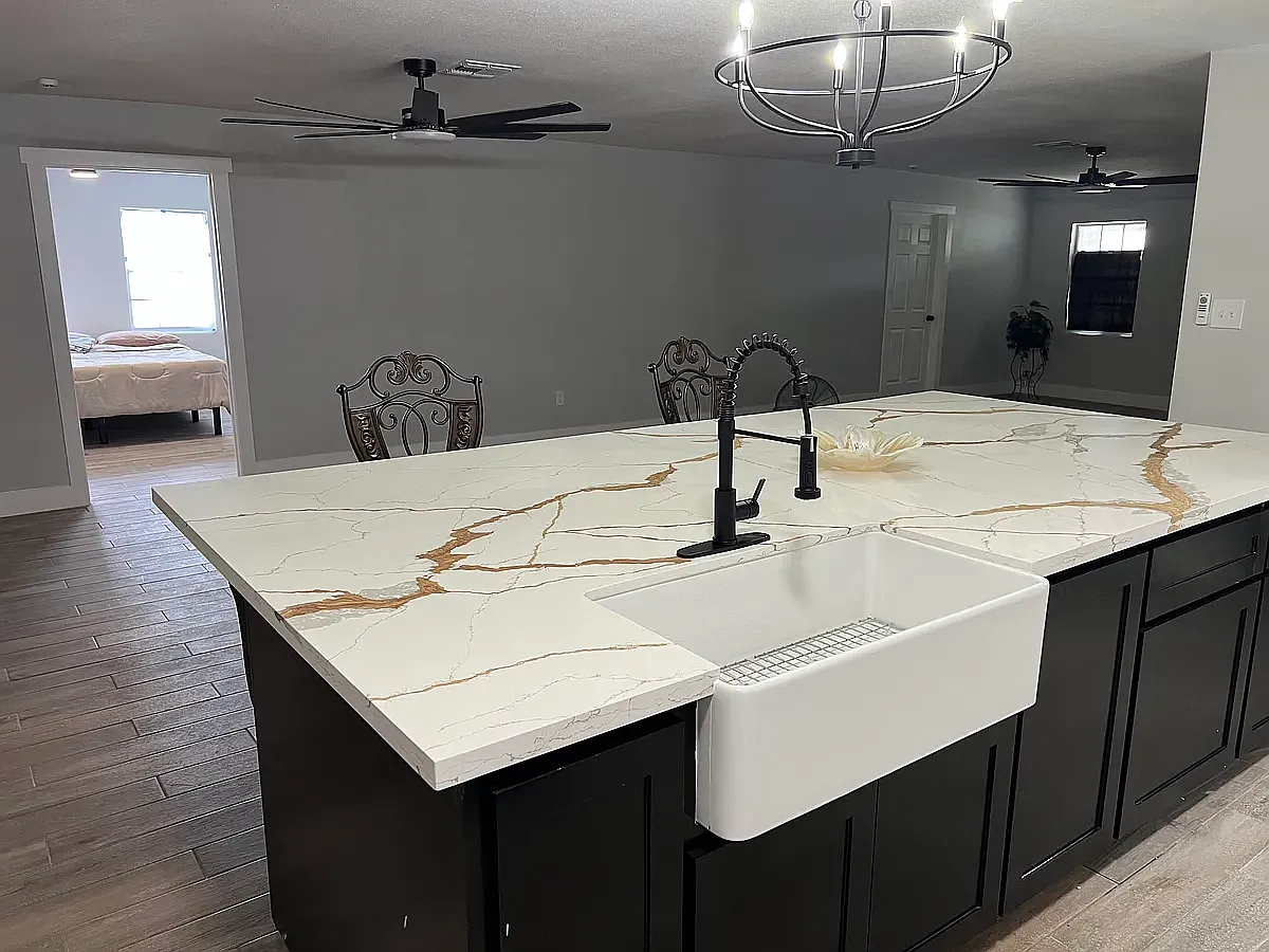 3 bed, 2.5 bath, 1700 sqft, $2,650 — Photo 1