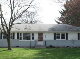 1927 Lima Ln, Fort Wayne, IN 46818