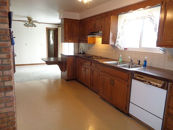 4th image of 2926 Cadillac Dr