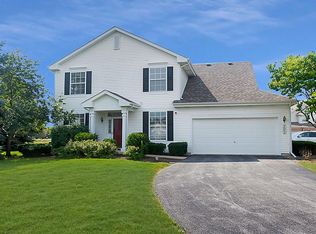 703 Crossing Way, Saint Charles, IL 60174