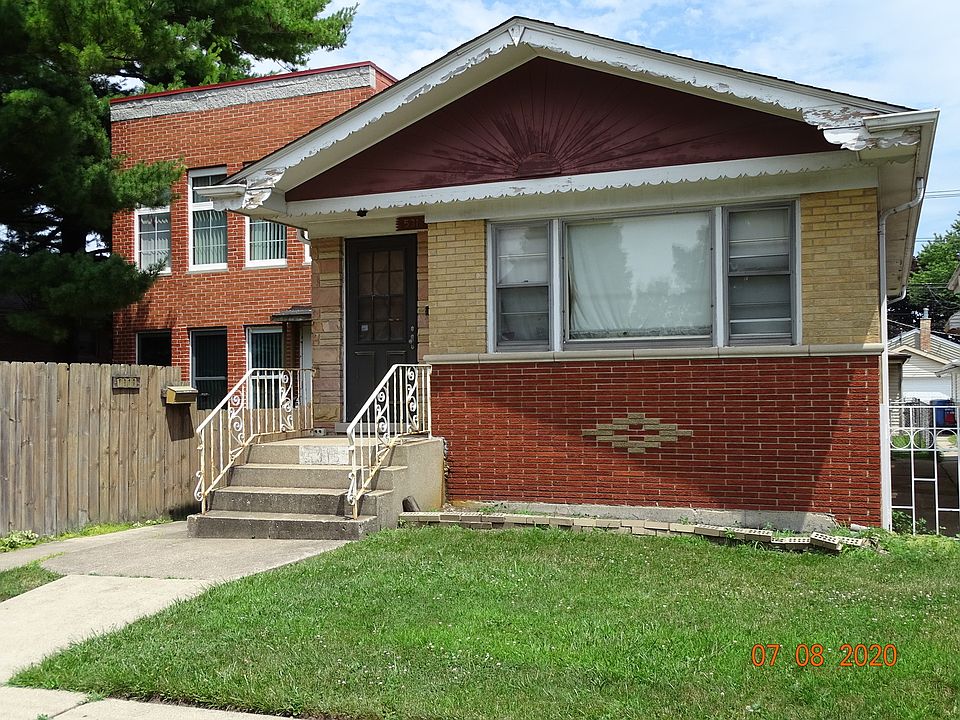 1st image of 5315 N Nagle Ave