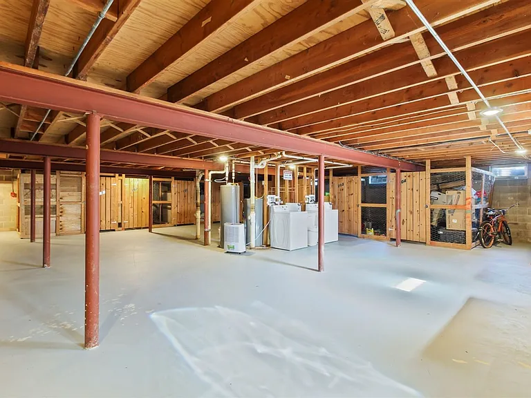 8 Unit at 3509 93rd Street — Photo 10
