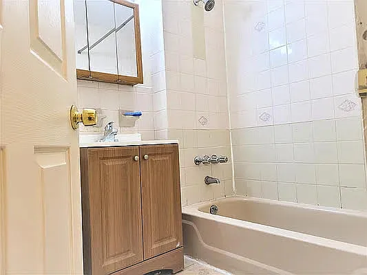 Rented by Virtual Real Estate | media 36