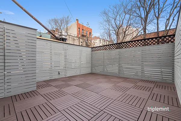 Rented by Triplemint | media 11