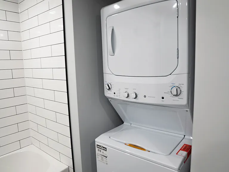 130 Elgin St #5 — Photo 7