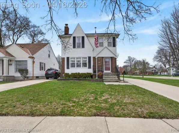 649 Phillips Ave, Clawson, MI 48017