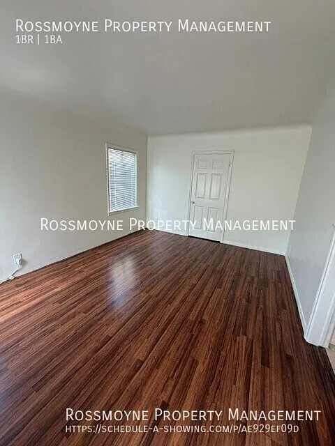 $1995.00 - 1 Bedroom/1 Bath Stand-Alone back unit (Glendale) — Photo 2