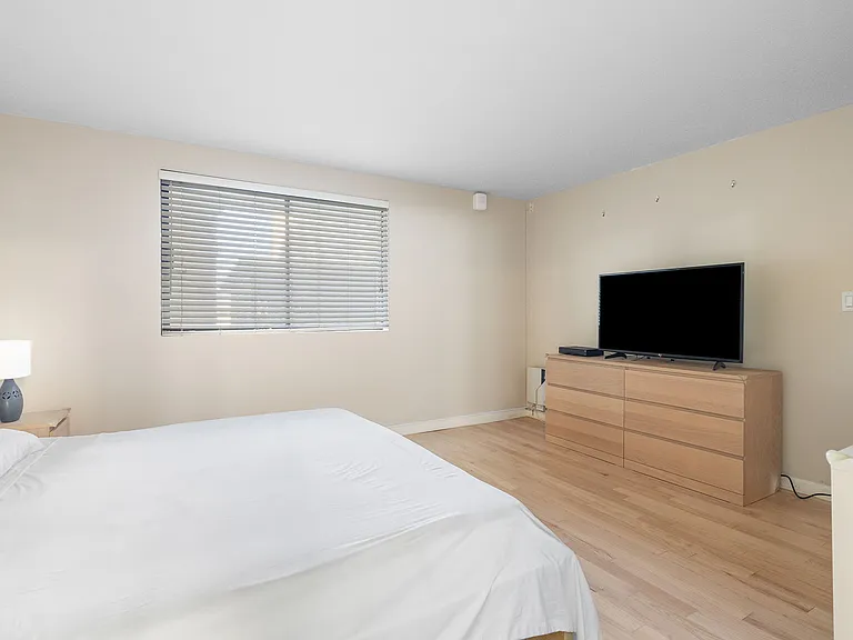 1750 E Ocean Blvd #707 — Photo 24