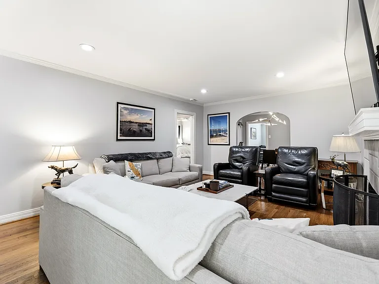 5330 McCommas Blvd — Photo 4