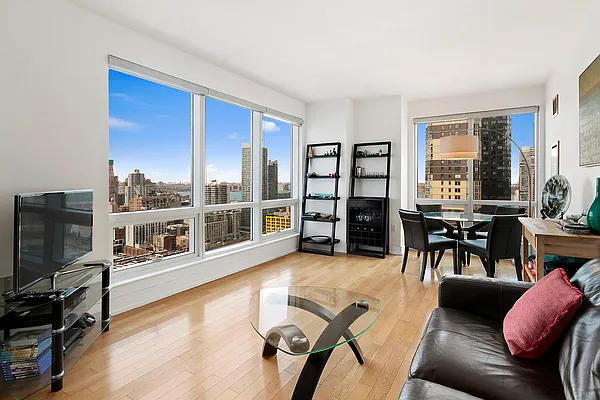 Sold by Corcoran | media 1