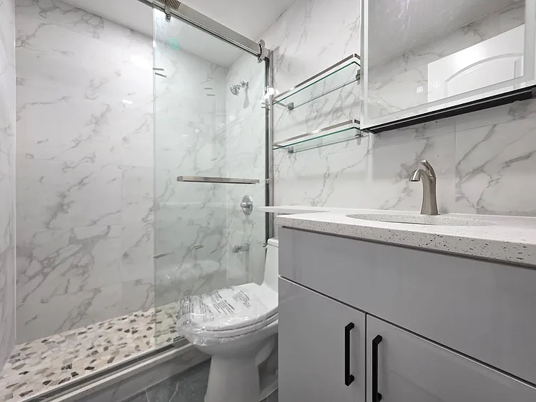 95 Bay 38th St #2 — Photo 12