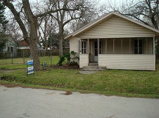 205 E Francis St, Baytown, TX 77520
