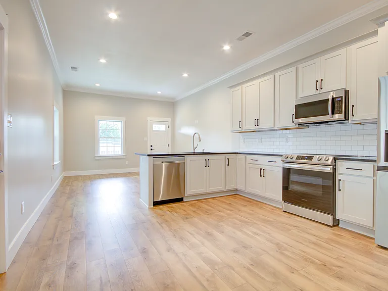 2031 Davidson St NE #A — Photo 11