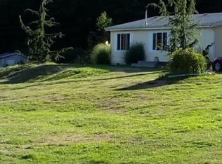 22195 Foss Rd NE, Poulsbo, WA 98370