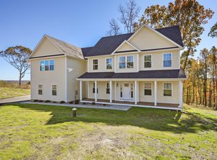 19A Apache Drive, Brookfield, CT 06804