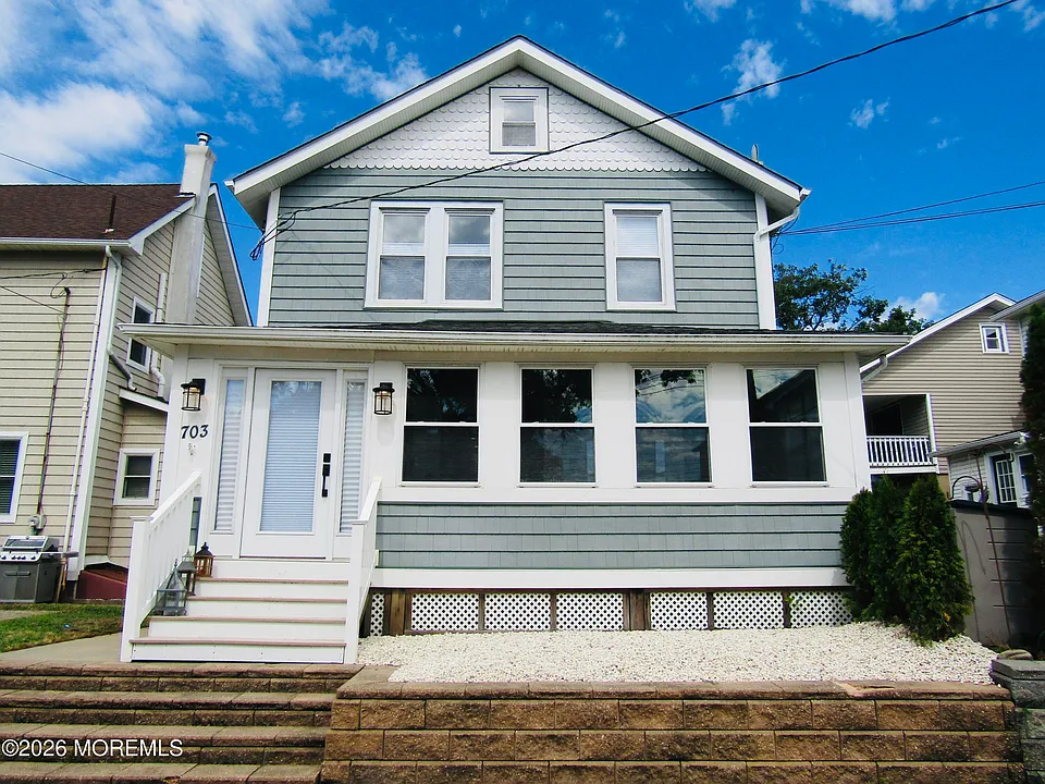 703 Central Ave